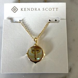 Kendra Scott Letter disc necklace gold
